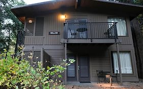 ヨセミテ ロッジ アット ザ フォールズ 